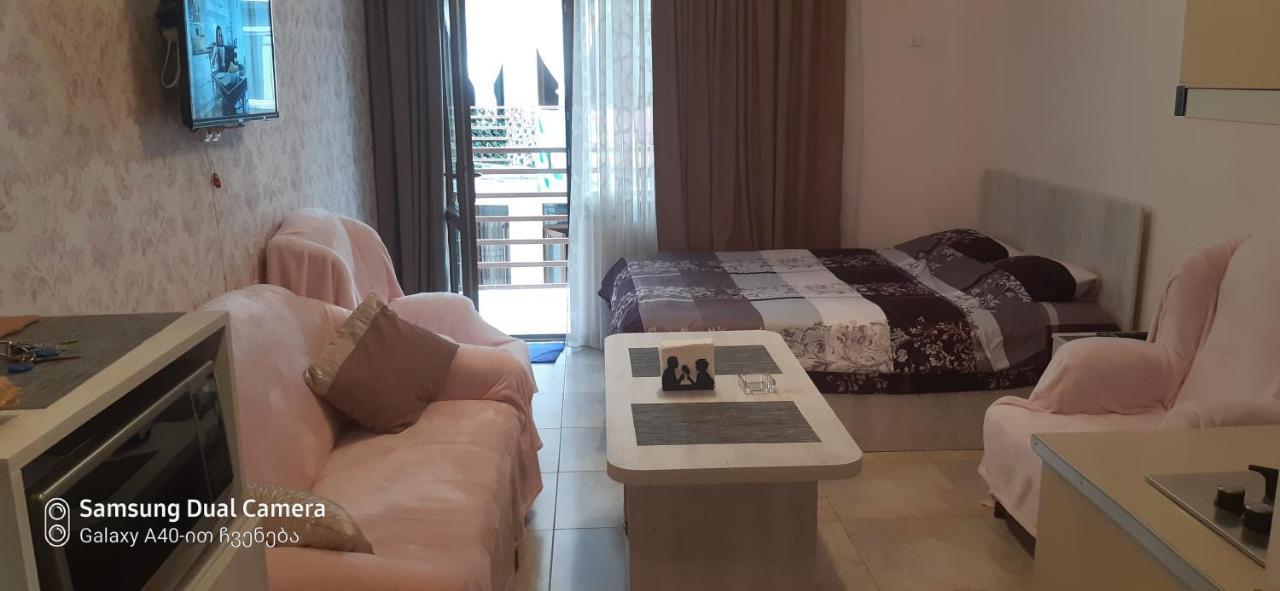 Parkside Apartament Daire Batum Dış mekan fotoğraf